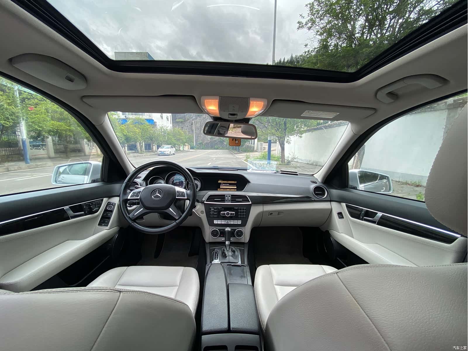 Mercedes-Benz C-Class, 2011 10