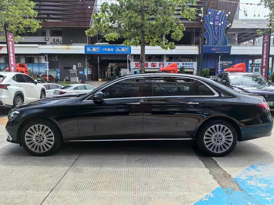 Mercedes-Benz E-class Mercedes-Benz E-class
