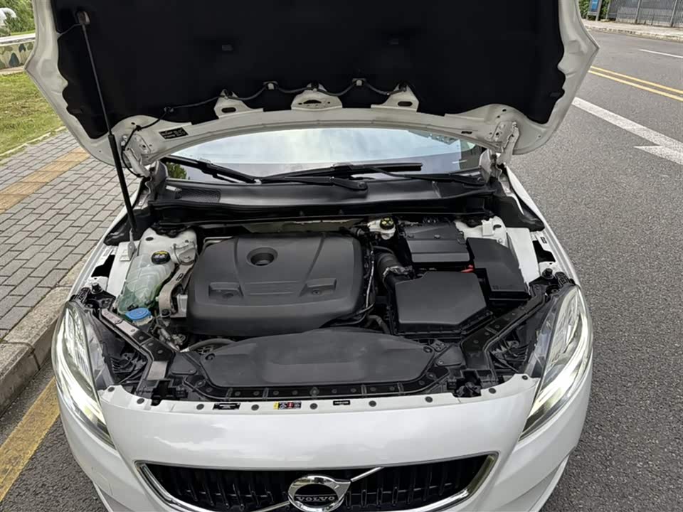Volvo V40 Volvo V40