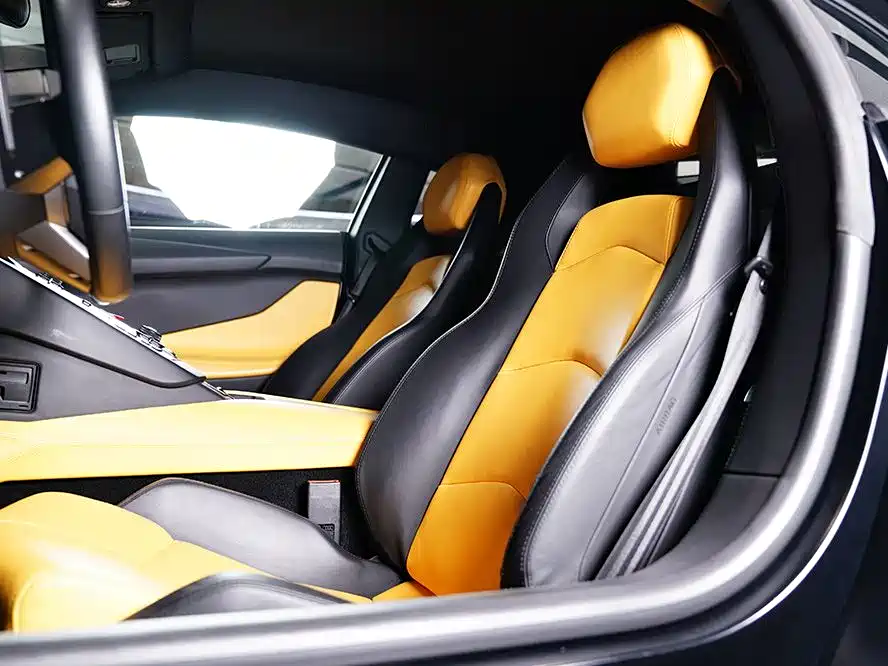 Lamborghini Aventador