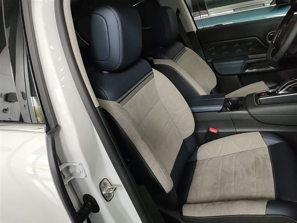 Citroen Tianyi C5 AIRCROSS Citroen Tianyi C5 AIRCROSS