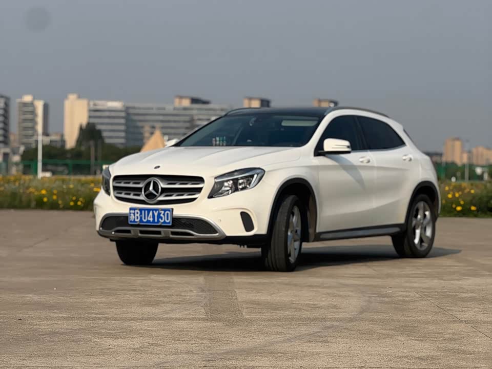 Mercedes-Benz GLA