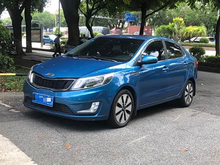 起亚k2 2011款 三厢 1.4l at top