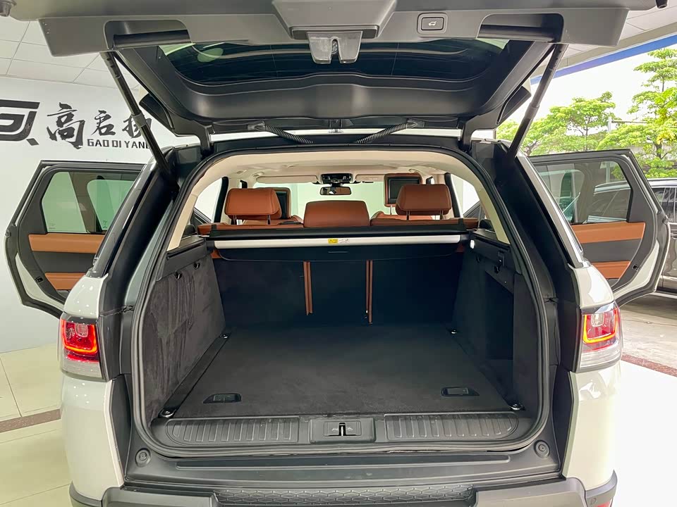 Land Rover Range Rover Sport Land Rover Range Rover Sport