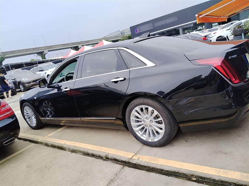 Cadillac CT6