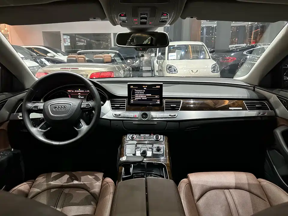 Audi A8