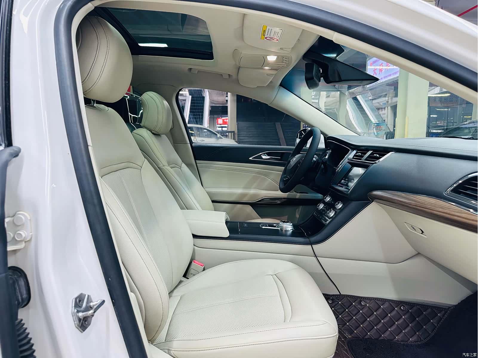 Ford Taurus, 2016 18