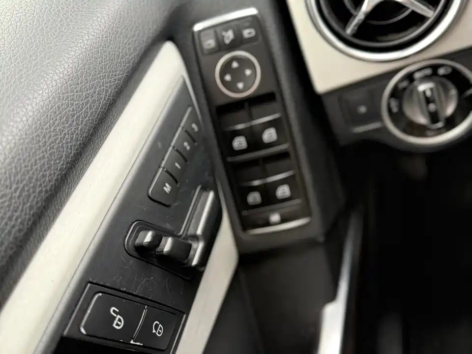 Mercedes-Benz GLK class