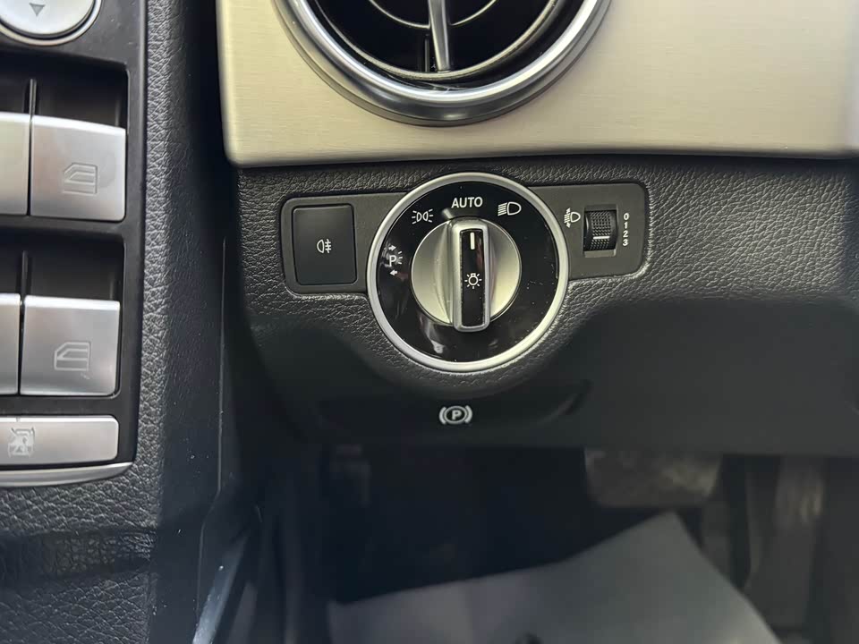 Mercedes-Benz GLK class