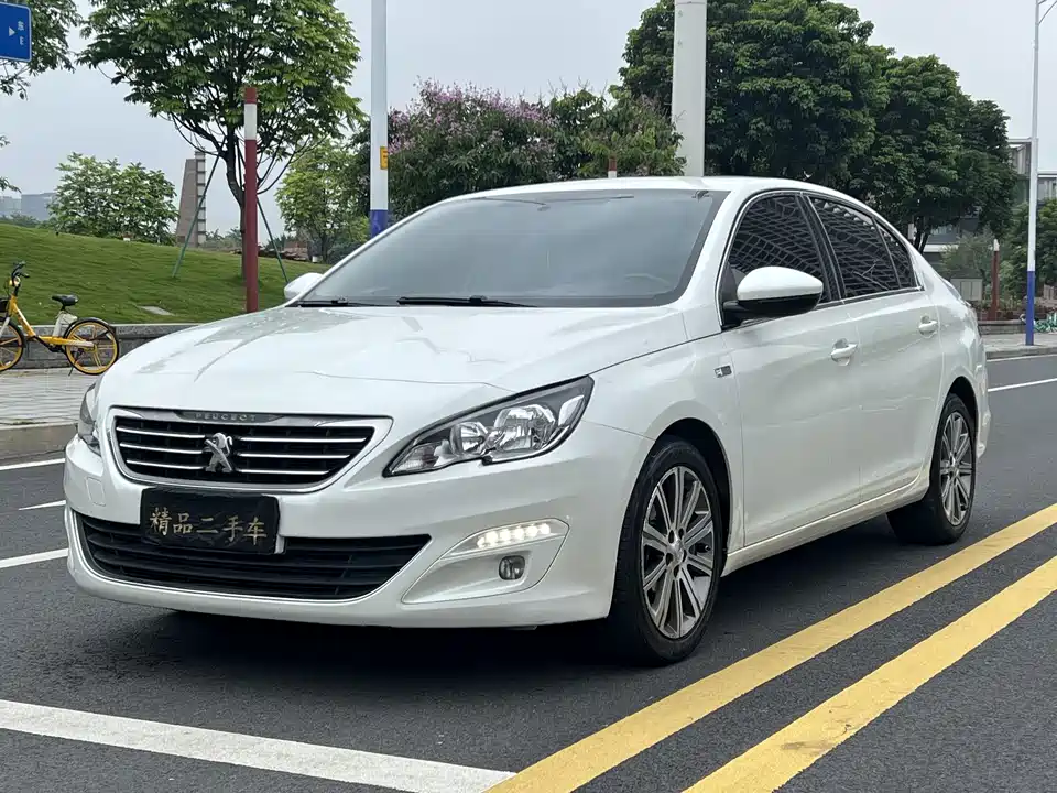 Peugeot 408