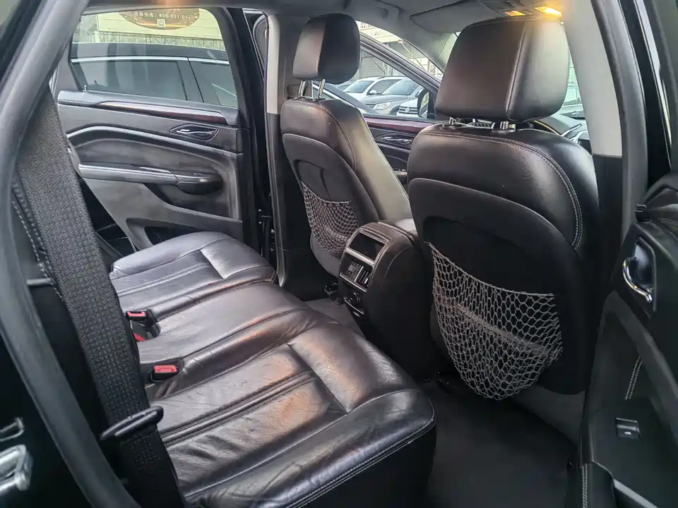 Cadillac SRX