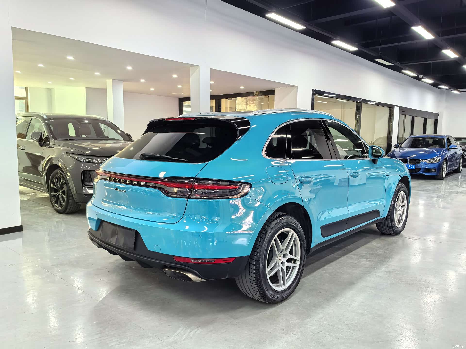 Porsche Macan, 2020 все фото