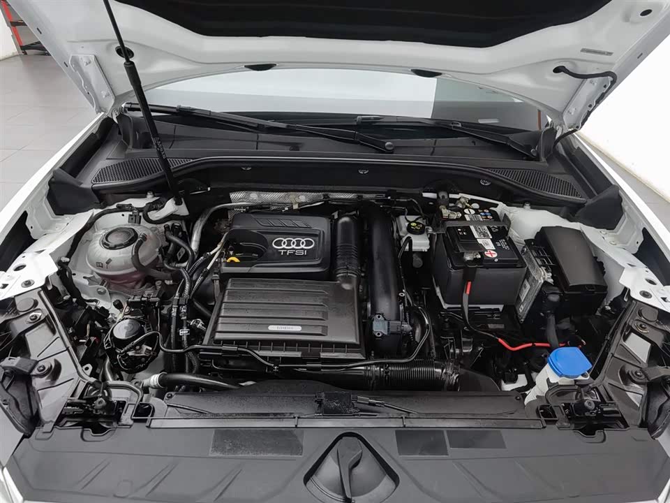 Audi Q2L Audi Q2L