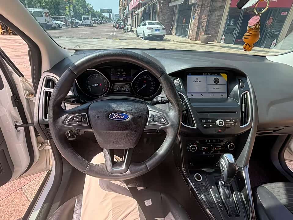 Ford Fox