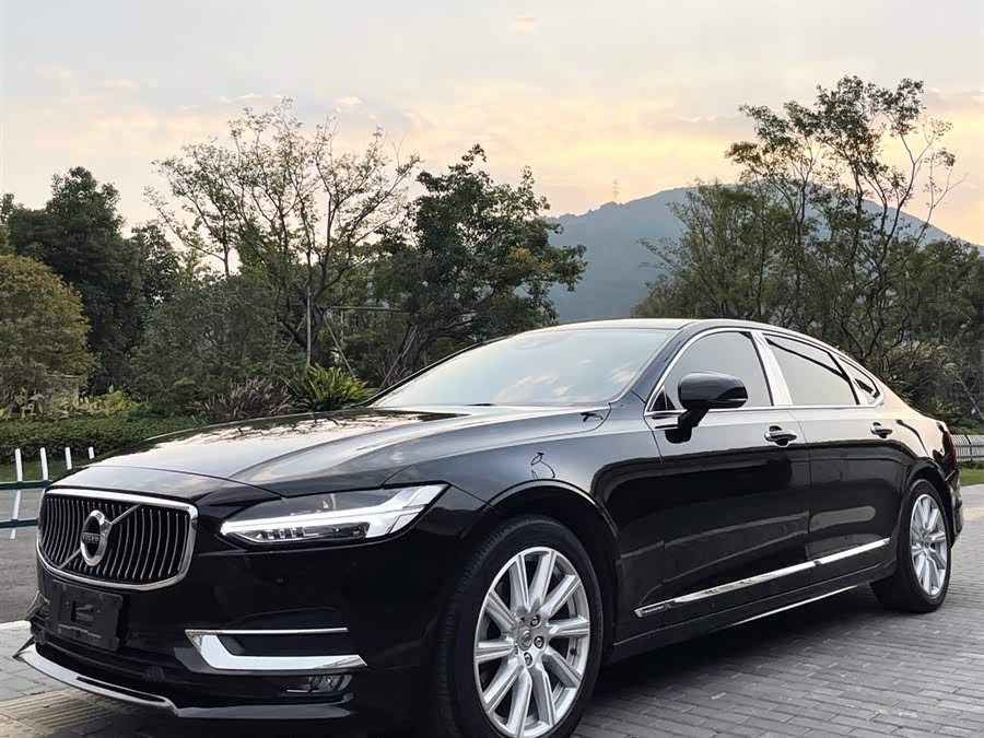 沃尔沃s90 2020款 t5 智逸豪华版