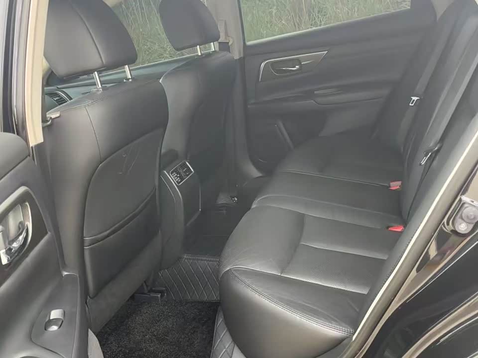 Nissan Teana Nissan Teana