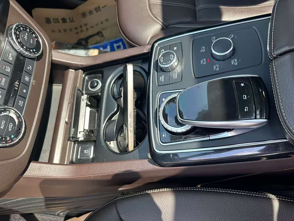 Mercedes-Benz GLS Mercedes-Benz GLS