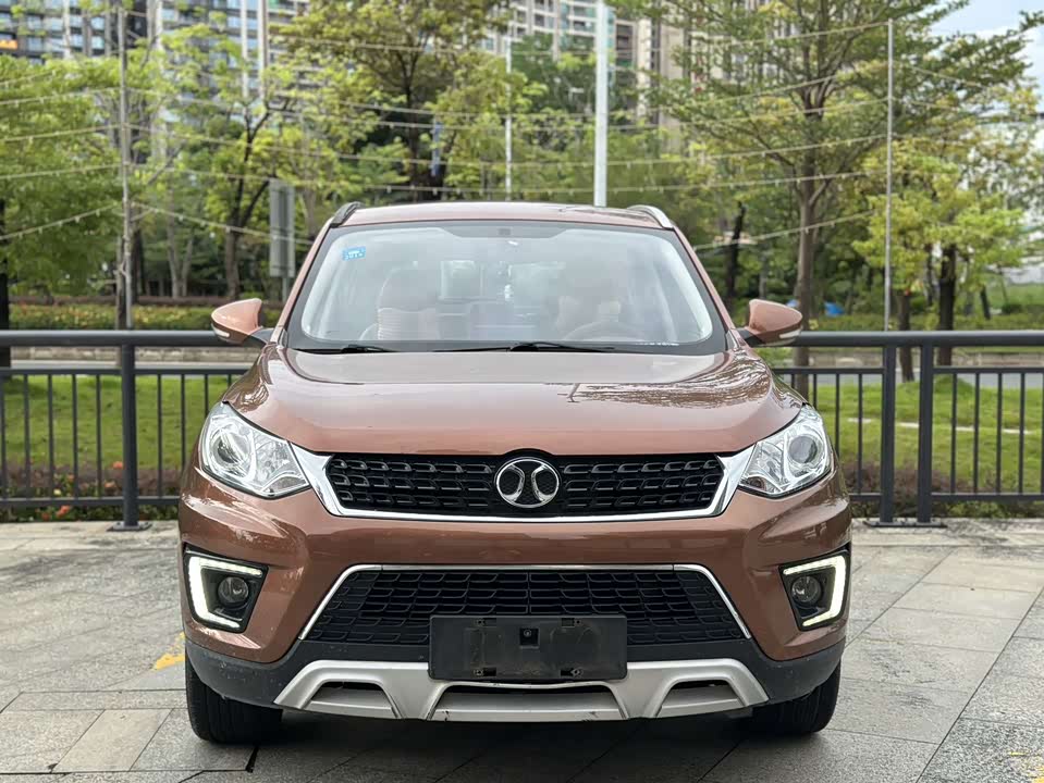 BAIC Shenbao X35 BAIC Shenbao X35