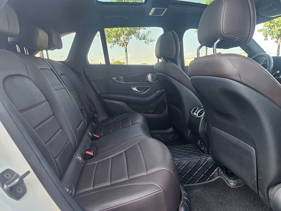 Mercedes-Benz GLC Mercedes-Benz GLC