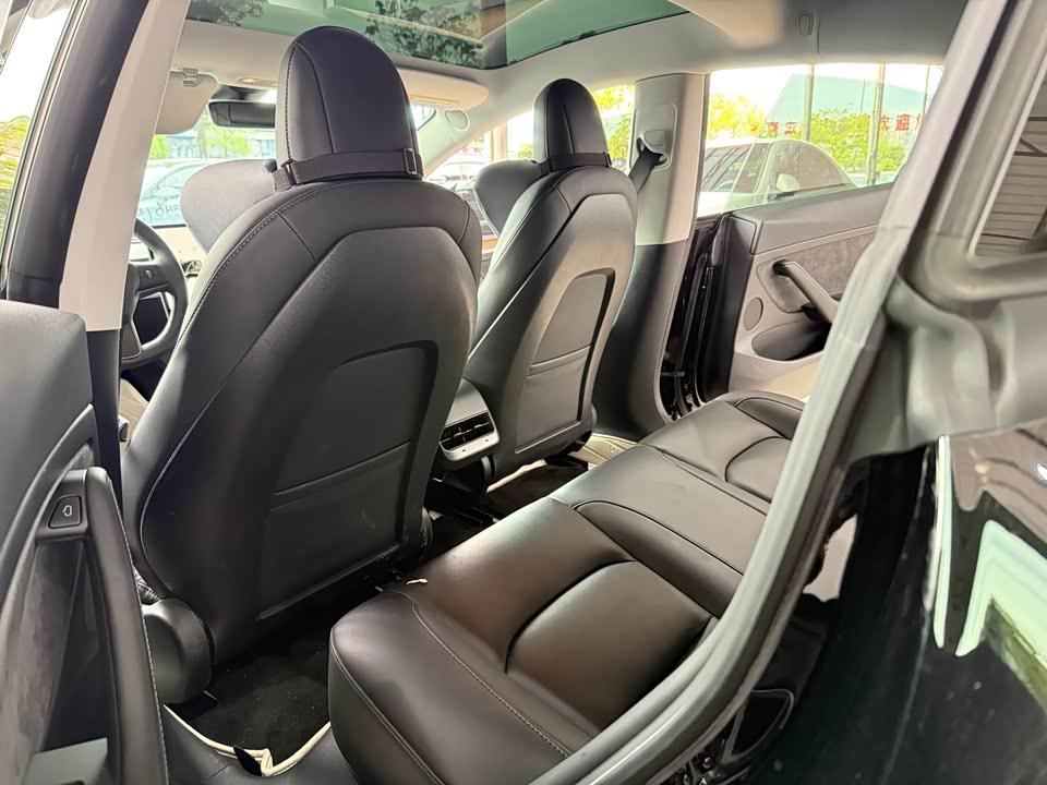 Tesla Model 3 Tesla Model 3