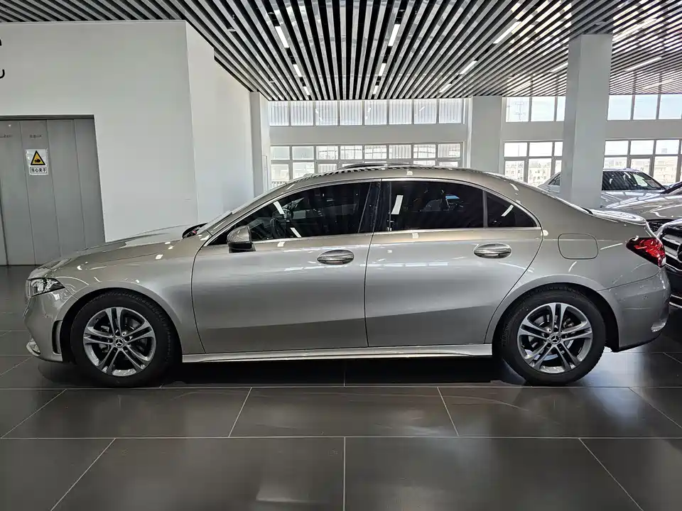 Mercedes-Benz Class A Mercedes-Benz Class A