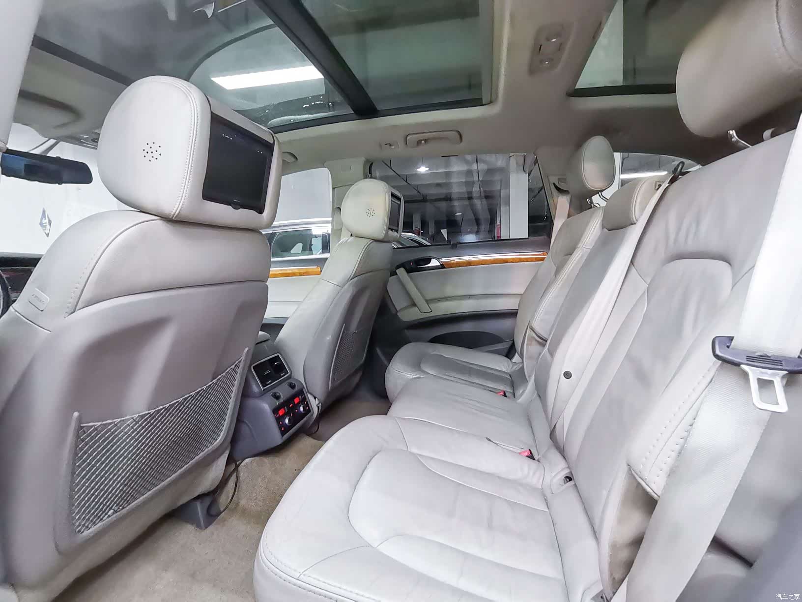 Audi Q7, 2008 8