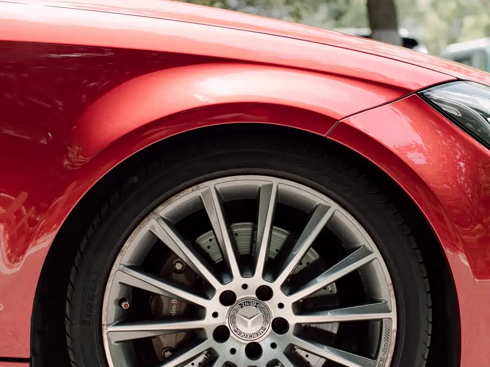 Mercedes-Benz CLS Mercedes-Benz CLS