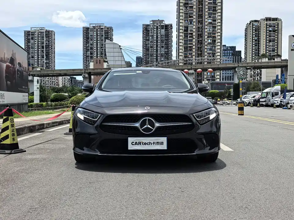 Mercedes-Benz CLS
