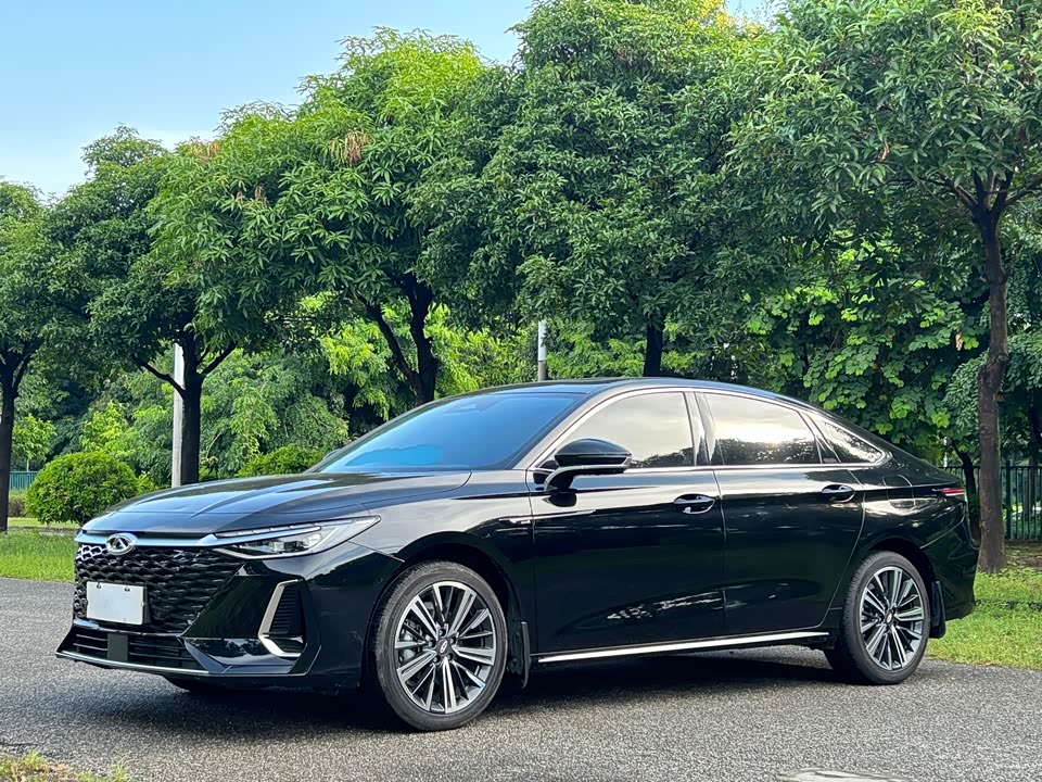 Chery Arrizo 8