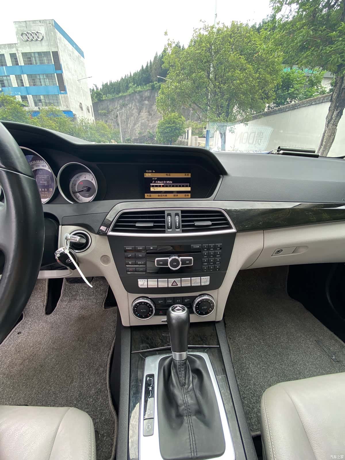 Mercedes-Benz C-Class, 2011 11