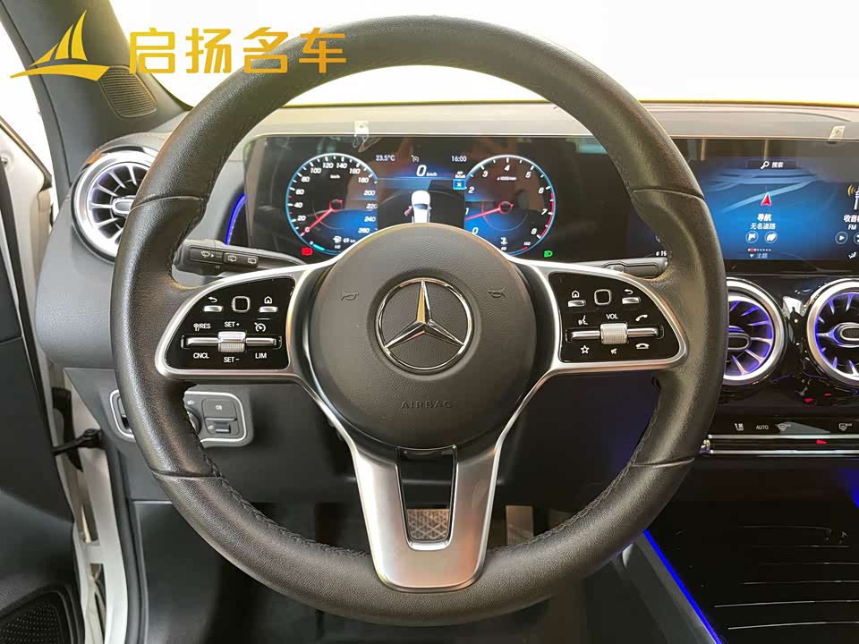 Mercedes-Benz GLB Mercedes-Benz GLB