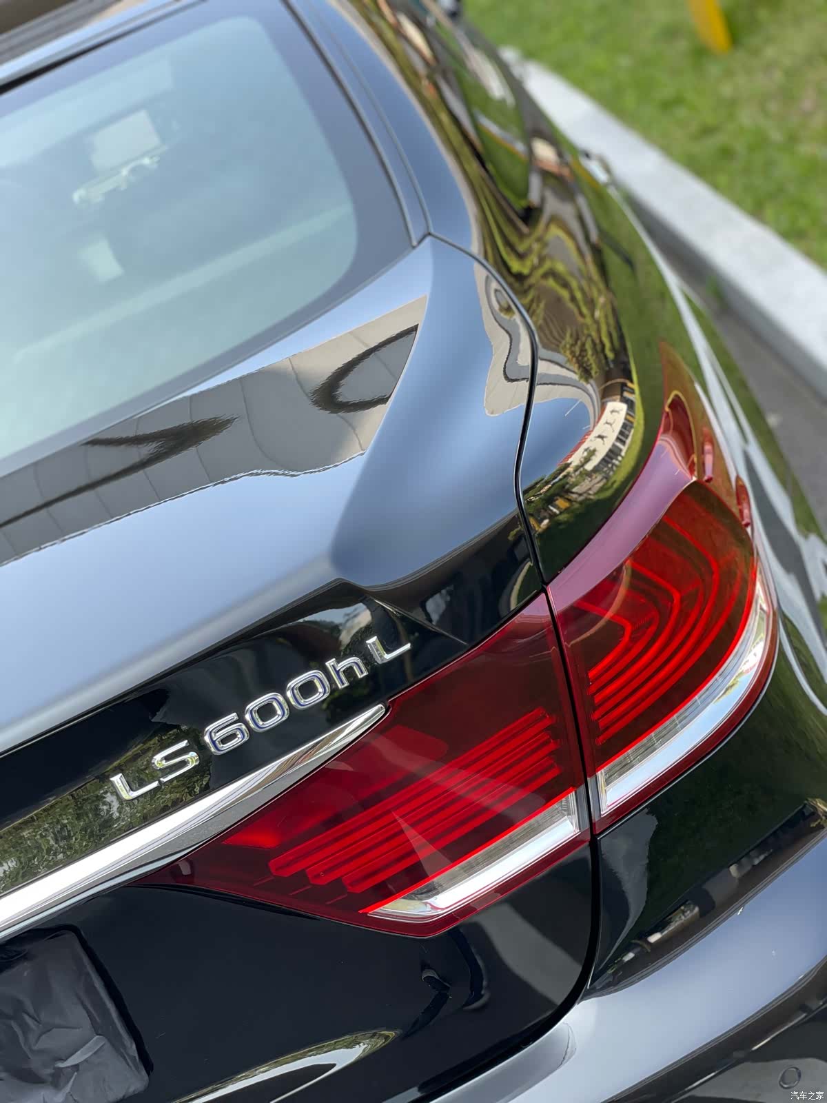 Lexus LS, 2014 14