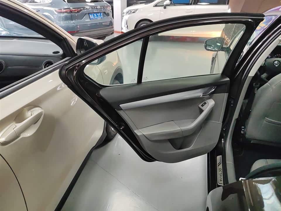Skoda Octavia Skoda Octavia