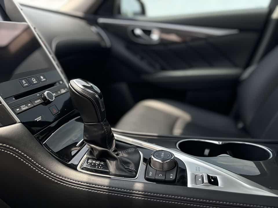 Infiniti Q50L Infiniti Q50L