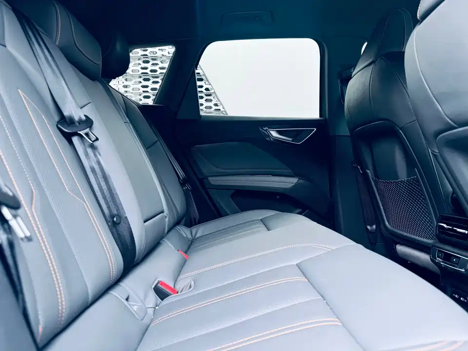 Audi Q4
