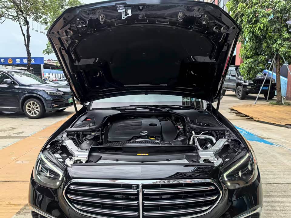 Mercedes-Benz E-class Mercedes-Benz E-class