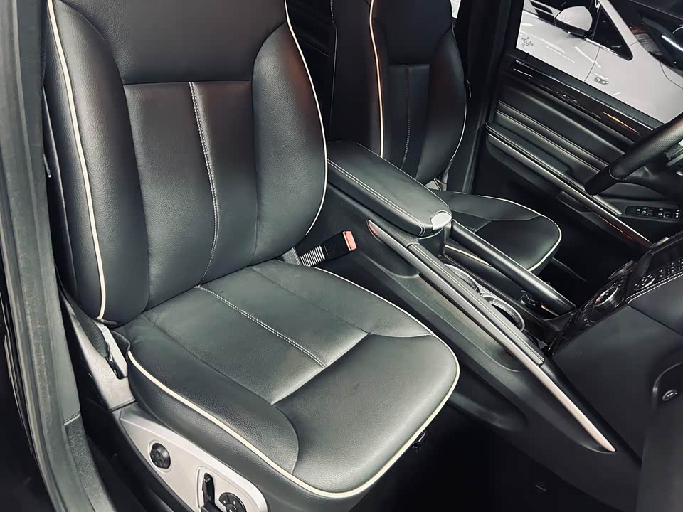 Mercedes-Benz M class