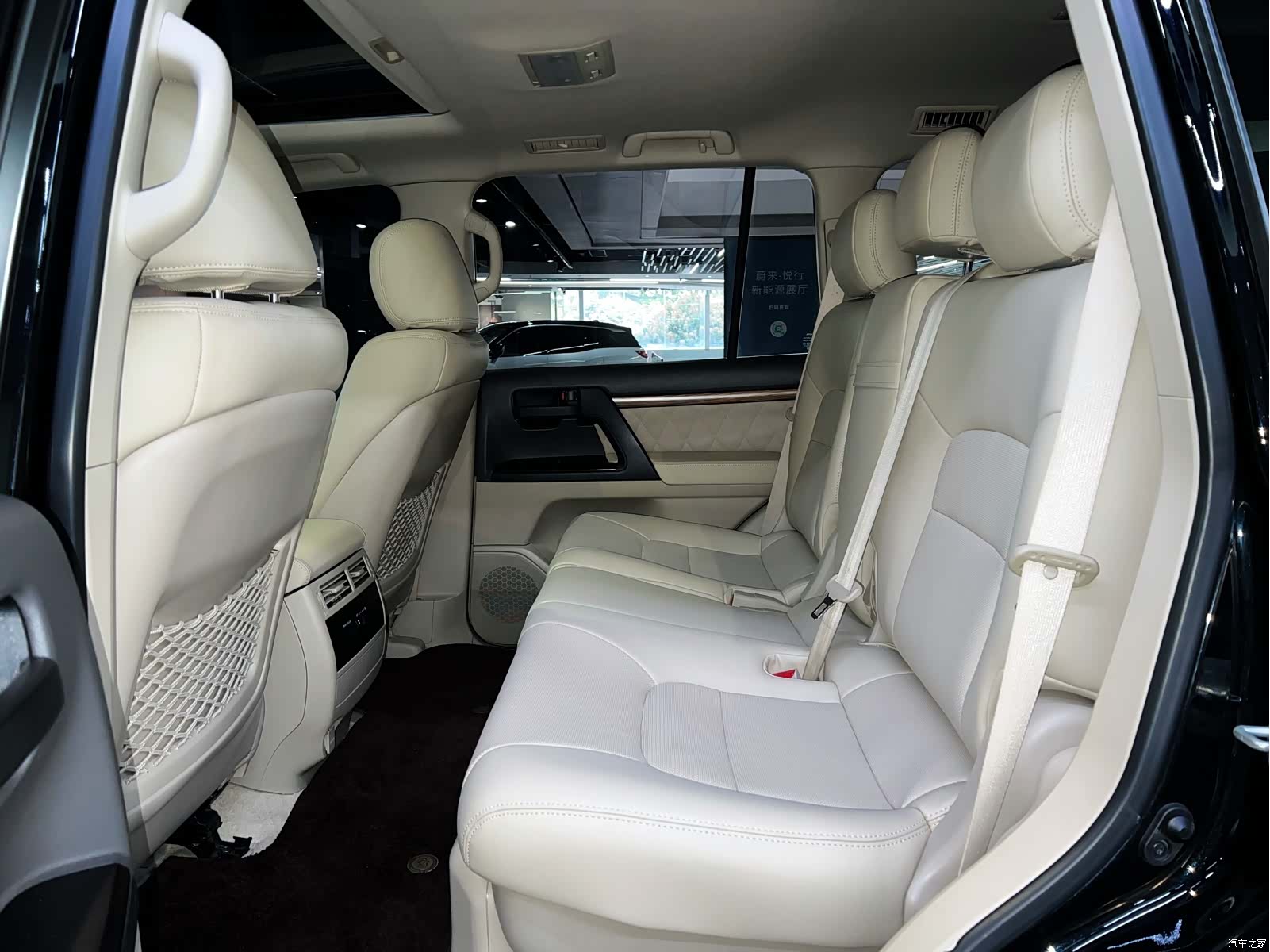 Toyota Land Cruiser, 2019 4