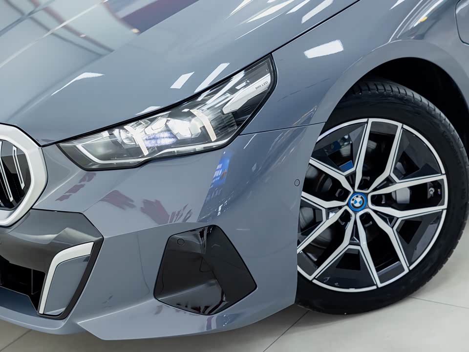 BMW i5 BMW i5