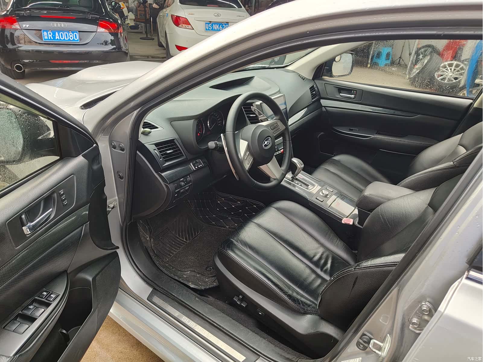 Subaru Legacy, 2010 16