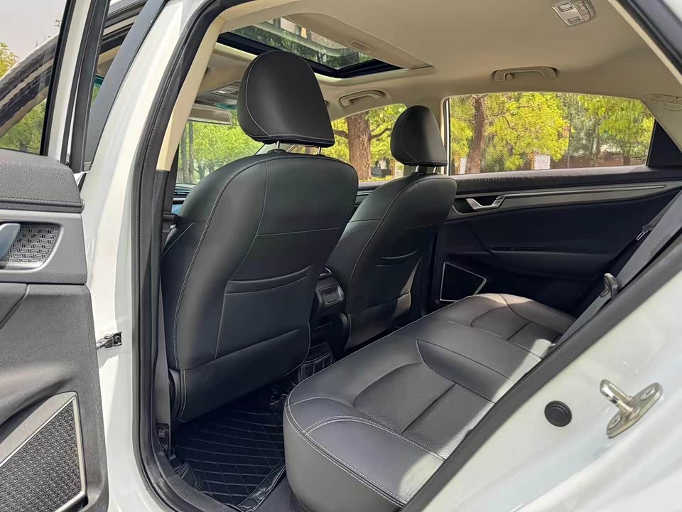 Geely Emgrand GL Geely Emgrand GL