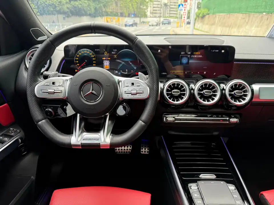 Mercedes-Benz GLB AMG