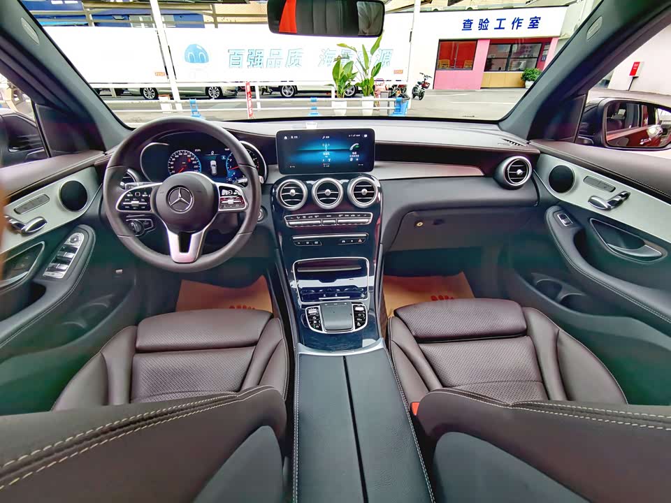 Mercedes-Benz GLC Mercedes-Benz GLC