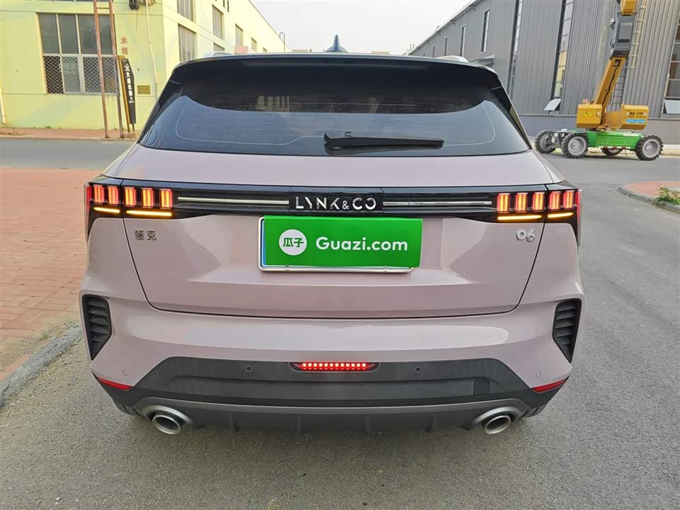 Lynk & Co 06 Lynk & Co 06