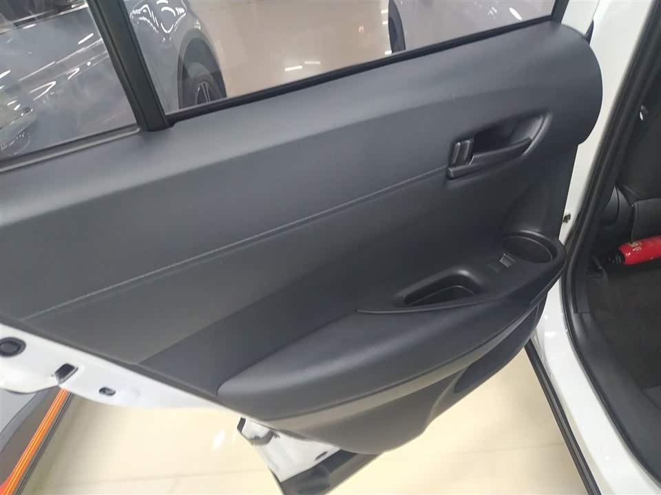 Toyota Corolla Sharp amplifier Toyota Corolla Sharp amplifier