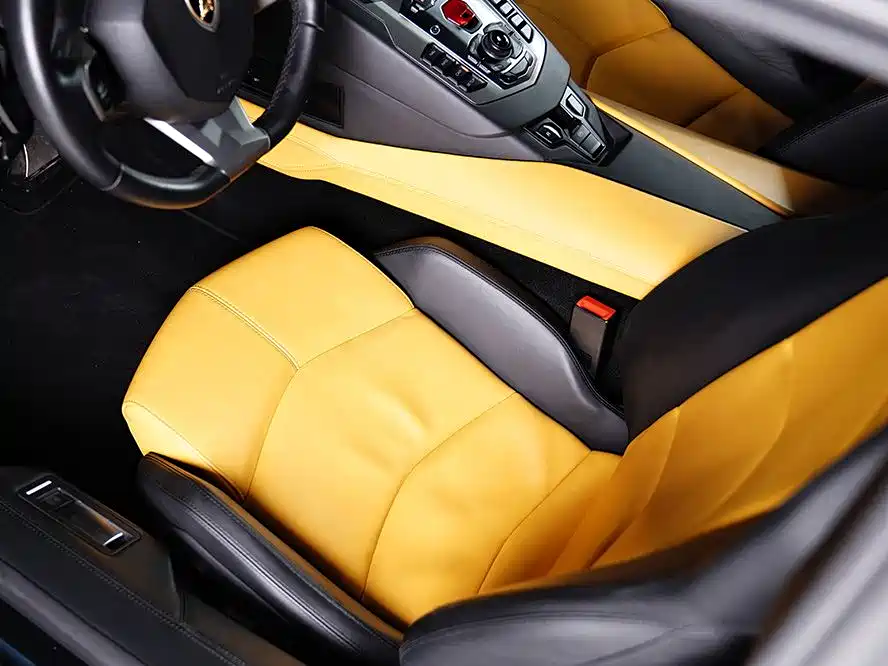 Lamborghini Aventador