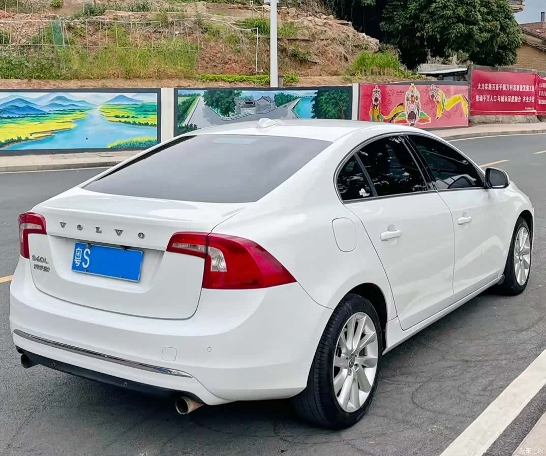 Volvo S60, 2014 все фото
