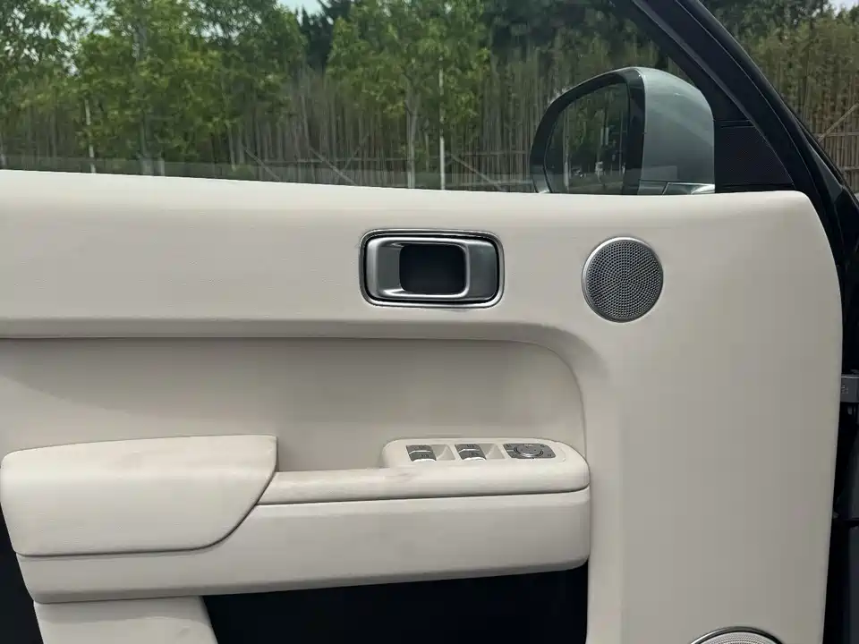 Li Auto Ideal L8