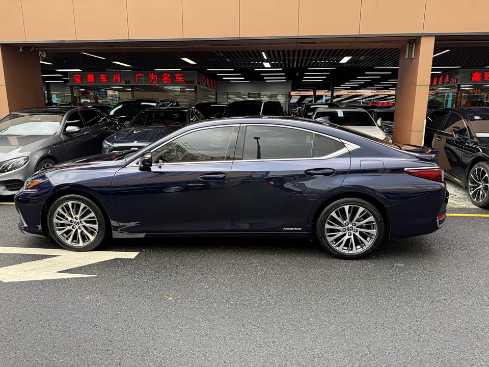 Lexus ES Lexus ES