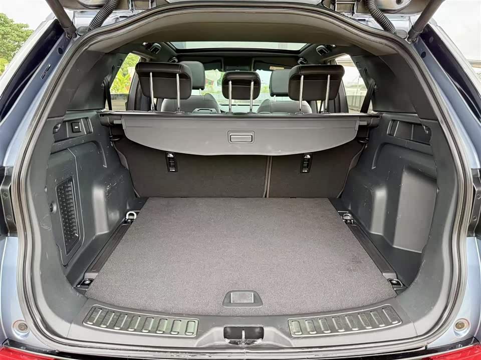 Land Rover Discover sports